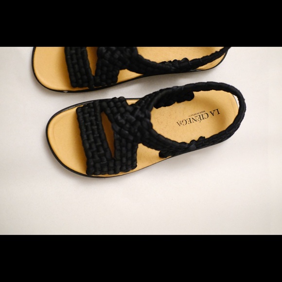 SANDALS - Picture 1 of 4